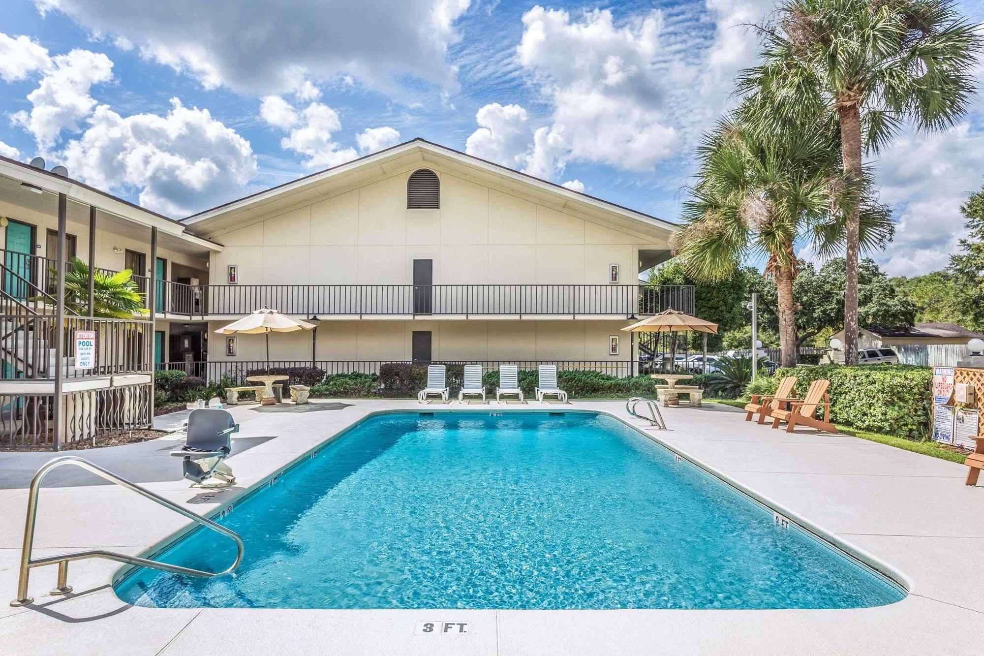 Hotel Days By Wyndham Park/valdosta 2*